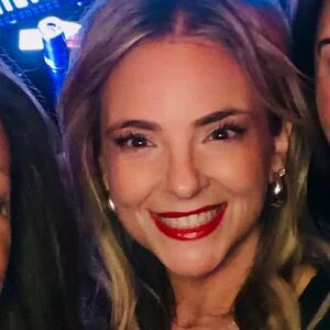 Meet your Posher, Neysa